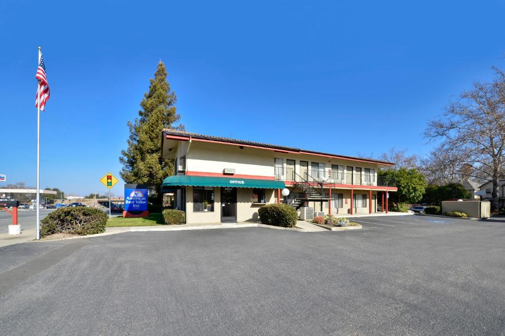 Atascadero Inn